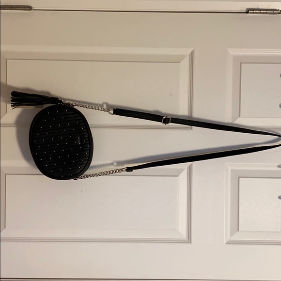 NEW BLACK PURSE! - Picture 2 of 3